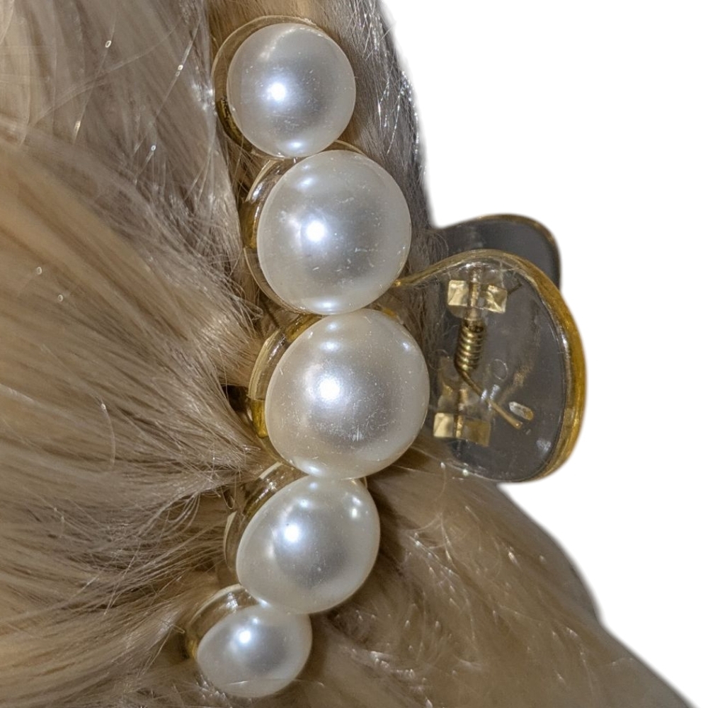 🍁 3/$15 Boutique Pearl Hair Clip
